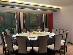 -湘知湘味(岳麓山店)