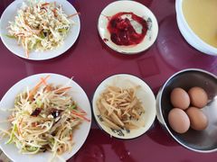 丰盛的早餐-北京龙庆四季香农家饭庄·灶台鱼·碳烤虹鳟鱼(龙庆峡店)