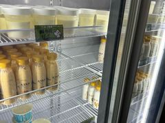 -正飞鲜奶(吐鲁番路店)