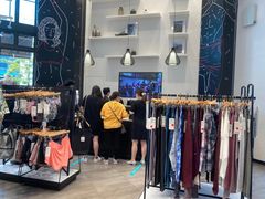 -lululemon(比斯特购物村店)