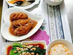 -爱贝尔高端月嫂(母婴护理)