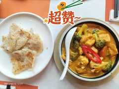 咖喱时蔬配手抓饼-若蘭慈·无国界素食料理(欢乐海岸店)