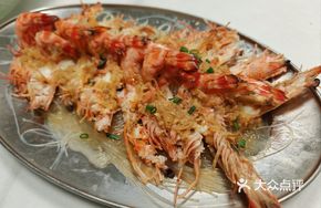 Steamed Whole Shrimp with Garlic