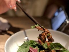 炭烤牛肉-毛辣果·酸