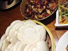 伊犁辣皮子炒肉配馍-楼兰新疆主题餐厅(坂田佳华领汇广场店)