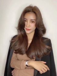 -BULB STUDIO 巴柏明星发型工作室