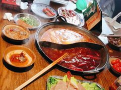 -萍姐火锅·公路夜市(武汉首店)