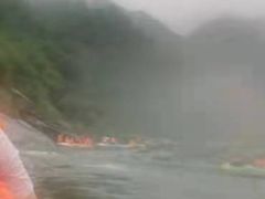 -宝天曼峡谷漂流