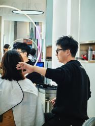 -Z.X HAIR SALON张新美业