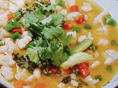 老坛酸菜鱼-胡桃里音乐酒馆(仓山万达店)