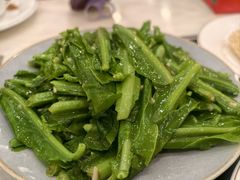 蒜蓉炒生苏叶-大嫂镬仔·焖鸡煲·啫啫煲(逢源路店)