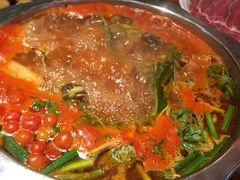 -野山舂·贵州现舂酸汤火锅(鸿通城店)