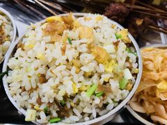 绍子蛋炒饭-乐山长药老地方油炸串串(峨眉四中店)