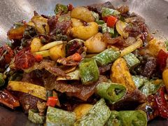 干锅带皮黄牛肉-宜宾海鲜酒家·三十年老字号