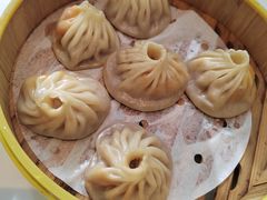 蟹黄小笼包-松鹤楼·非遗·苏帮菜(融科店)