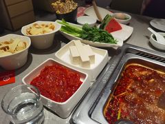 -海底捞火锅(杭州滨江九宜城店)