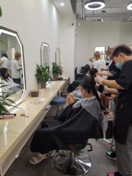 -悦·臻时美发沙龙
