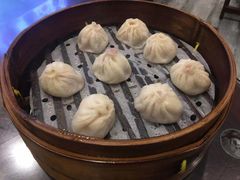 鲜肉小笼-德兴馆(山西南路店)