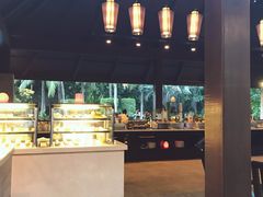 -三亚湾海居铂尔曼度假酒店