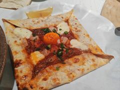 北非魔鬼蛋脆飞饼披萨-Nana And Her Friends Restaurant 娜娜家(小寨原力场店)