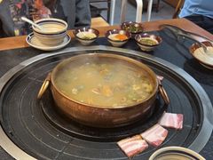 -阿山卓·野生菌火锅·纳西火塘烤肉