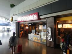 门面-麦当劳(禄口机场T2航站楼)