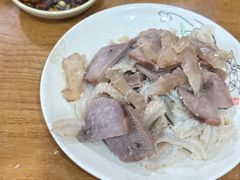 -何永光123鲜牛肉馆(1号店)