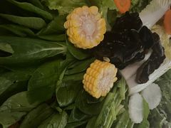 -尚尚仙·酸汤猪手·猪肚鸡火锅(华联万柳购物中心店)