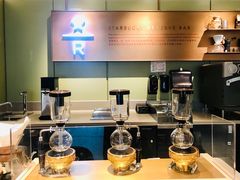 -星巴克臻选(上海中环广场2F店)