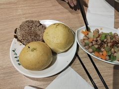 -护国寺小吃店(红莲南路店)