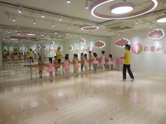 -韵姿少儿舞蹈(北外滩校区)