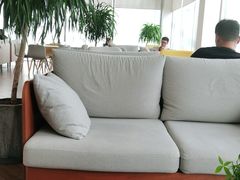 -宁波宝信宝马4S店(江北日湖店)