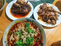 -丁丁猫重庆小面(徐州路店)