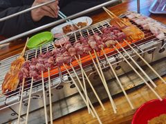 -哈尔滨小酒馆·鲜肉现穿自助烧烤(康新花园店)