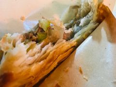肉夹馍-两勺子一碗口水鸡拌面