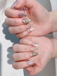 -丽心自助美甲美睫