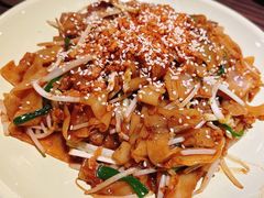 金蒜干炒牛肉河粉-避风塘(光启城店)