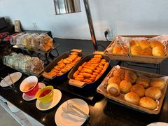 -华强广场酒店-椰香高空自助餐厅