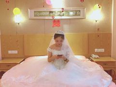 -维也纳酒店(上海虹桥枢纽松江新桥店)