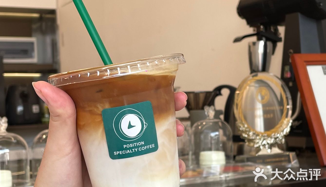 东莞探店▫️开在街角的简约咖啡店