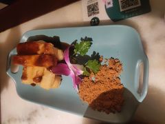 -西湖书堤(平湖八佰伴店)