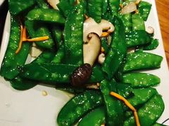 -云海肴·汽锅鸡·云南菜(天山百盛优客店)