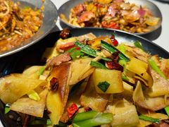 -一棠龙虾•王牌虾球(光谷天地店)