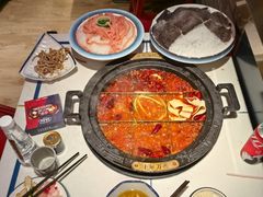 -爱你您·自家鱼塘·活水喷泉鱼火锅(八里店)