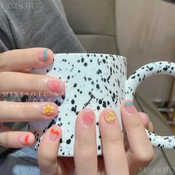 -米小兔美甲美睫