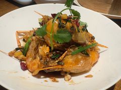 经典油爆沼虾-乔街深夜食堂·小龙虾·高压锅生蚝(杭州总店)