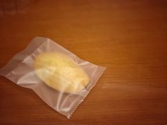 玛德琳-潮一不贰·法式甜品·生日蛋糕·西式简餐(外滩店)