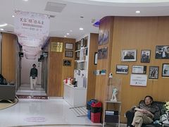 -雅悦齿科(顾村公园店)