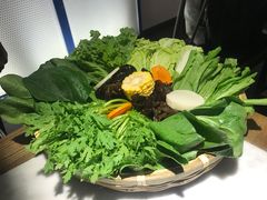 -尚尚仙·酸汤猪手·猪肚鸡火锅(华联万柳购物中心店)