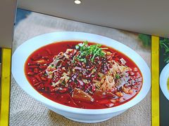 -川流不息·地道川菜·小龙虾(松东路店)